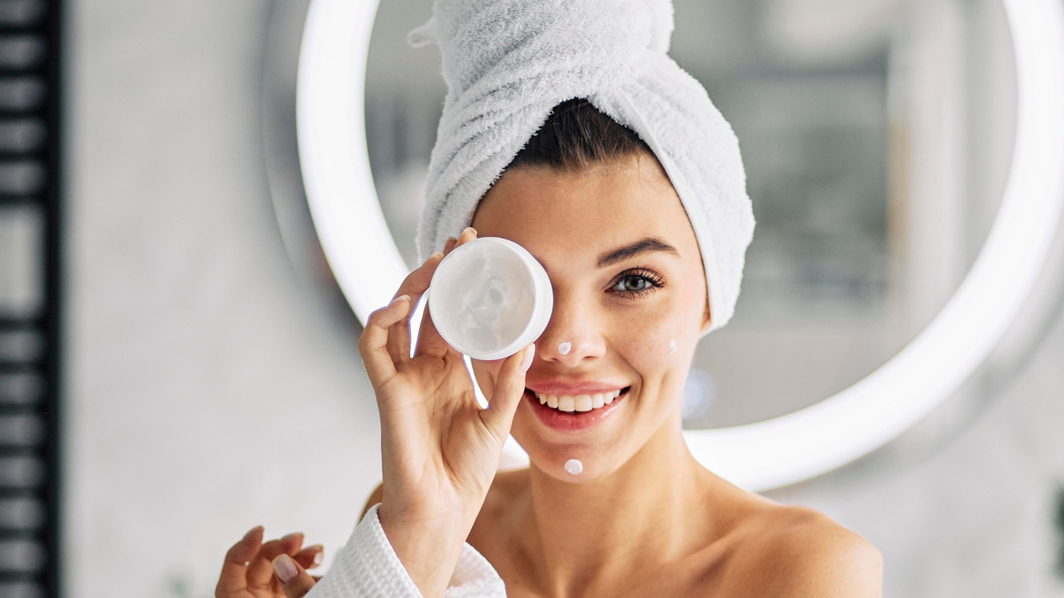 Panthenol: The Timeless Ingredient Behind Healthy, Hydrated Skin